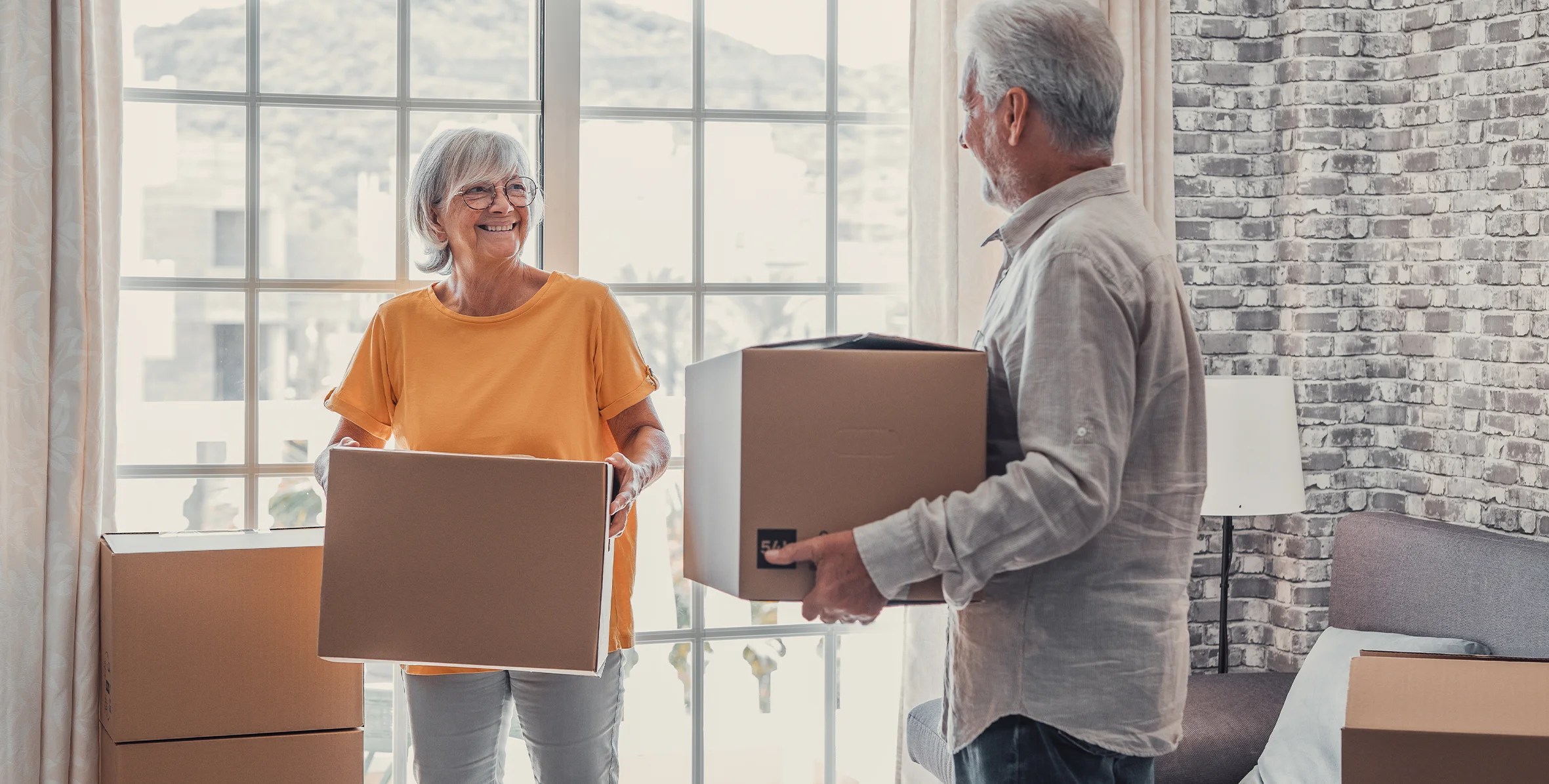 Helping Elderly Parents Move - Tips for a Smooth Transition